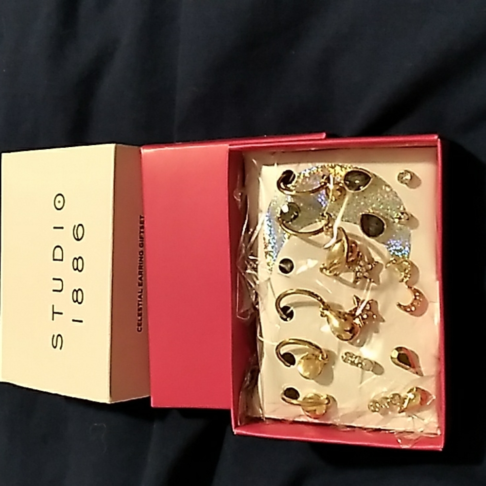 Avon Celestial Earring Giftset